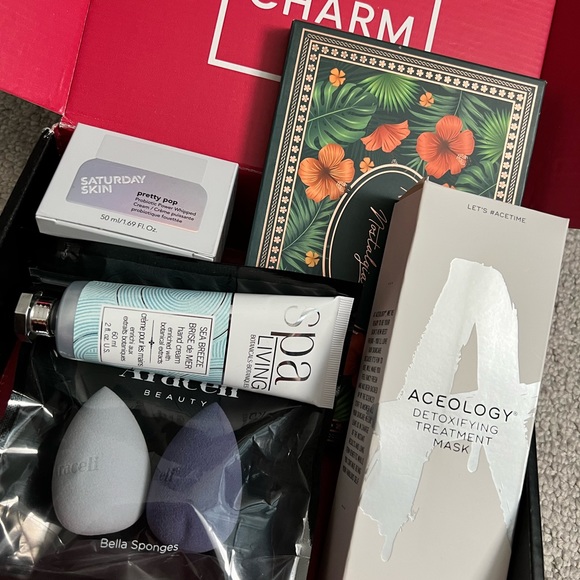 BoxyCharm - Picture 2 of 7